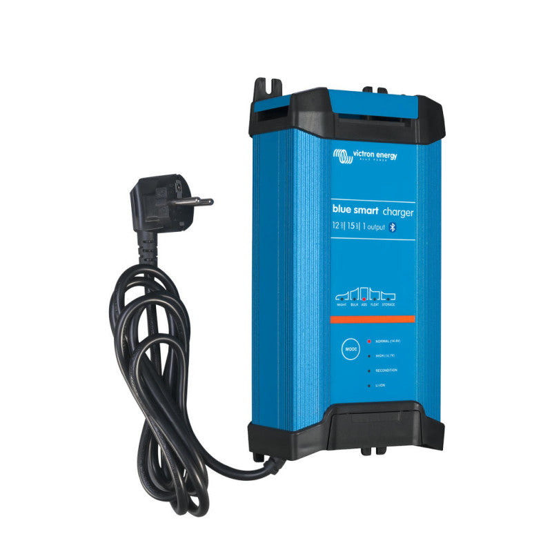 Blue Smart IP22 Charger 12/15(1) 230V CEE 7/7